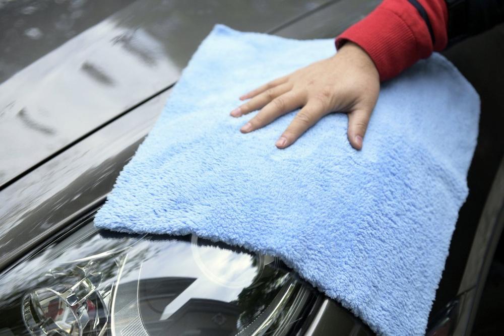 Edgeless microfibre cleaning cloths